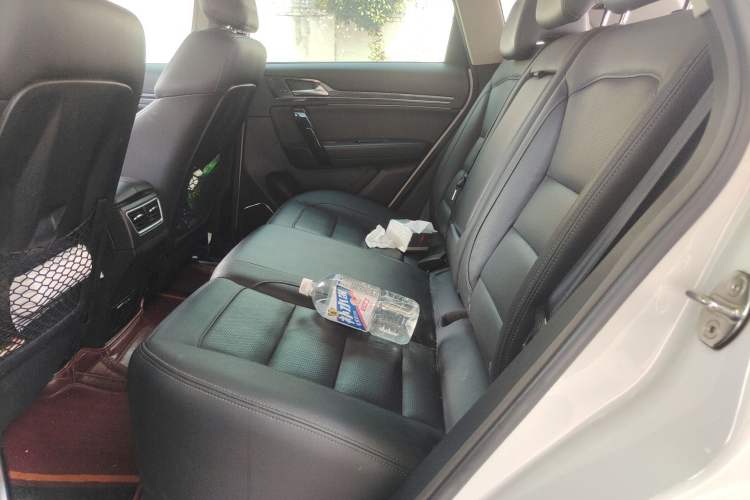 Used Zotye T600 Coupe 2017 1.8T Automatic Luxury Model Interior 4