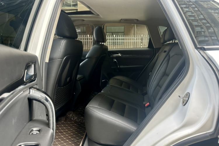Used Zotye T600 Coupe 2017 1.5T Automatic Luxury Model Interior 5