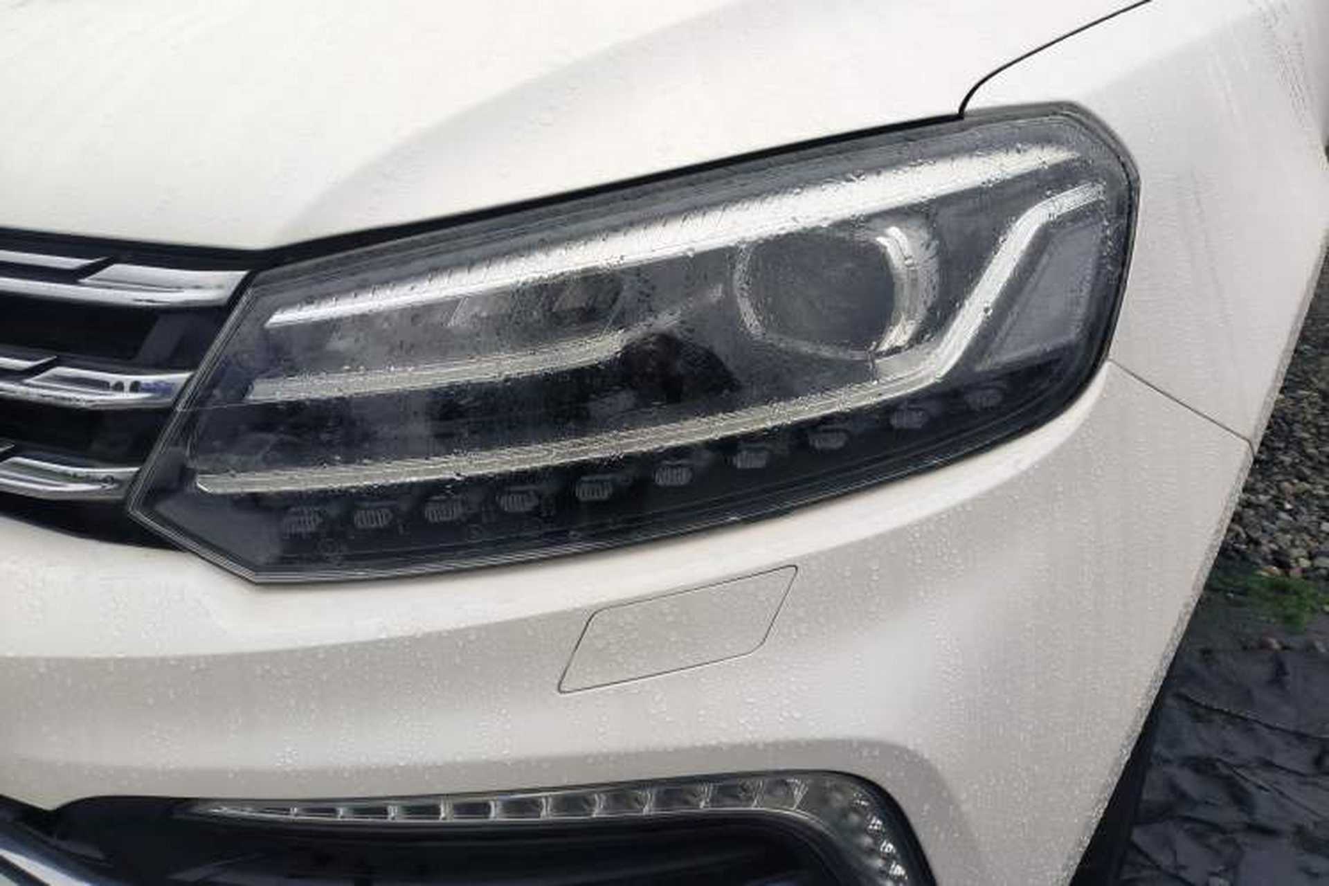 Used Zotye T600 Coupe 2017 1.8T Automatic Prestige Model Left Front Headlight