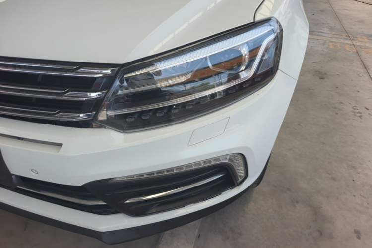 Used Zotye T600 Coupe 2017 1.5T Automatic Luxury Model Left Front Headlight