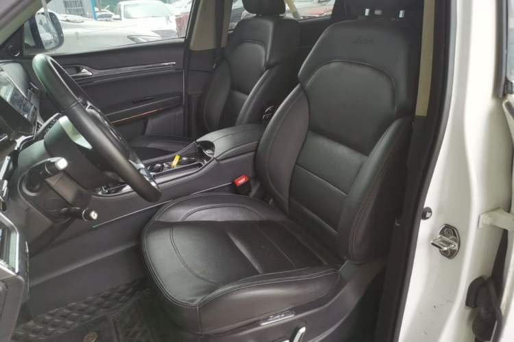 Used Zotye T600 Coupe 2017 1.5T Automatic Luxury Model Left Front Seat