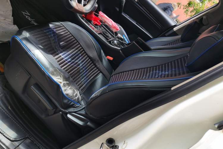 Used Zotye T600 Coupe 2017 1.5T Automatic Luxury Model Left Front Seat