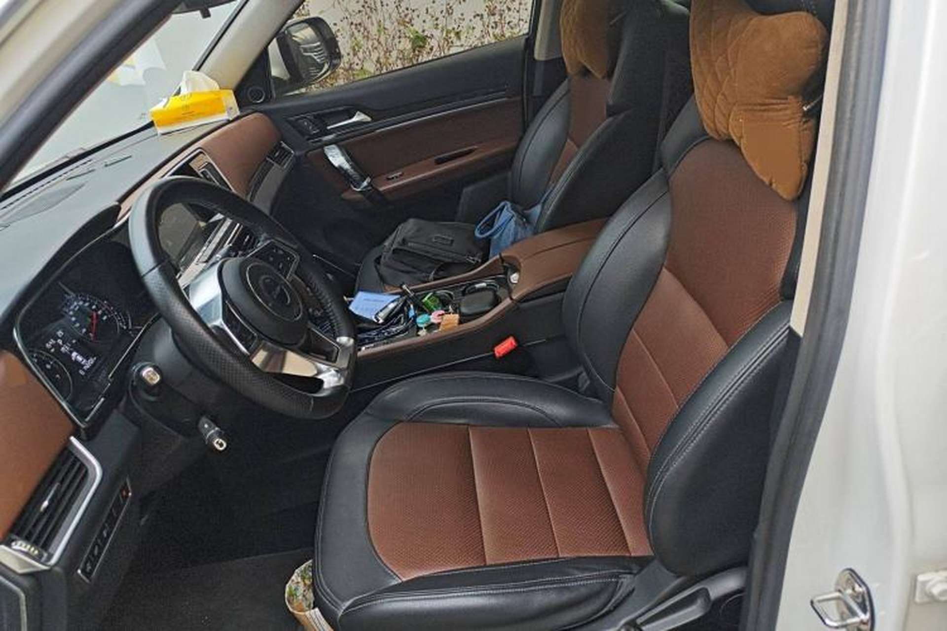 Used Zotye T600 Coupe 2017 1.5T Automatic Luxury Model Left Front Seat