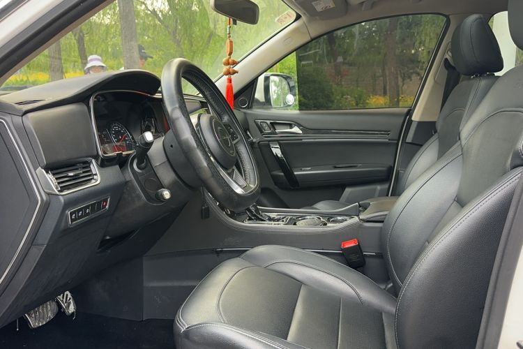 Used Zotye T600 Coupe 2017 1.5T Automatic Luxury Model Left Front Seat