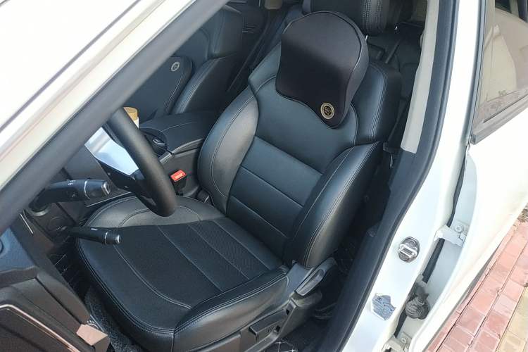 Used Zotye T600 Coupe 2017 1.5T Automatic Luxury Model Left Front Seat
