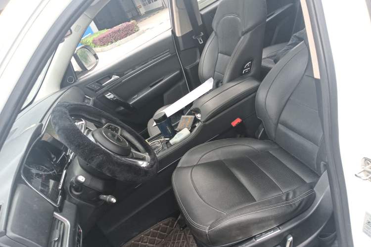 Used Zotye T600 Coupe 2017 1.5T Automatic Luxury Model Left Front Seat