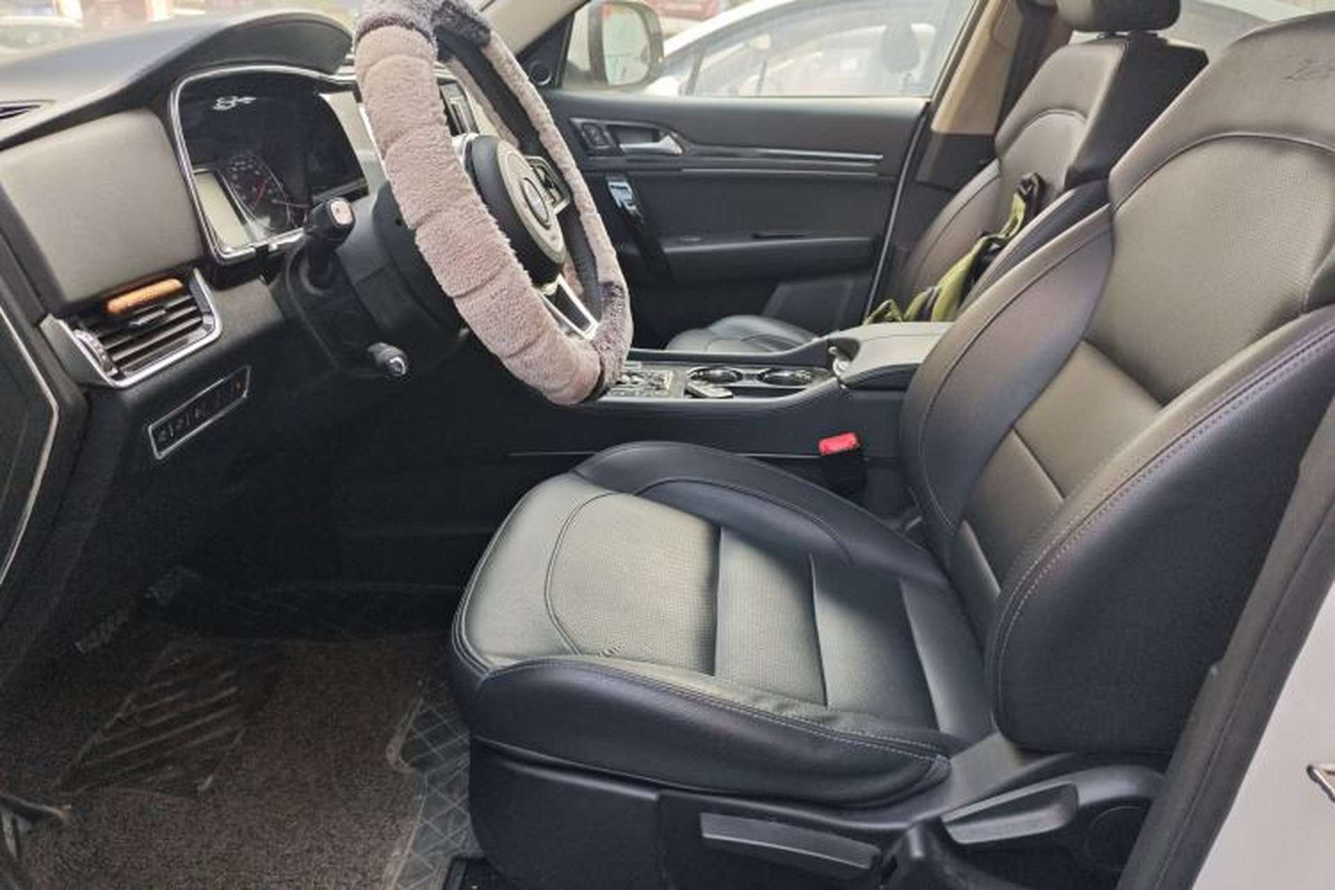 Used Zotye T600 Coupe 2017 1.5T Automatic Luxury Model Left Front Seat