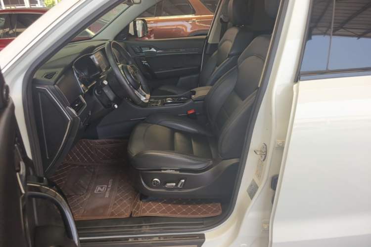 Used Zotye T600 Coupe 2017 1.5T Automatic Luxury Model Left Front Seat
