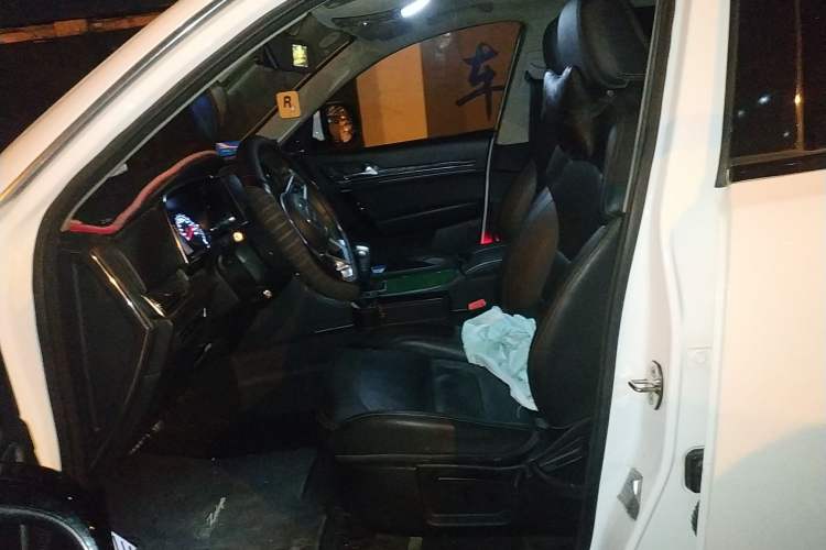 Used Zotye T600 Coupe 2017 1.5T Automatic Luxury Model Left Front Seat