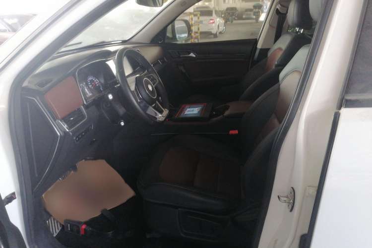 Used Zotye T600 Coupe 2017 1.5T Automatic Luxury Model Left Front Seat