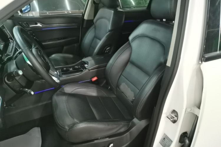 Used Zotye T600 Coupe 2017 1.8T Automatic Prestige Model Left Front Seat
