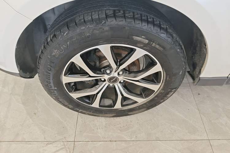 Used Zotye T600 Coupe 2017 1.5T Manual Luxury Model Left Front Wheel Hub