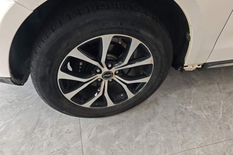 Used Zotye T600 Coupe 2017 1.5T Automatic Luxury Model Left Front Wheel Hub