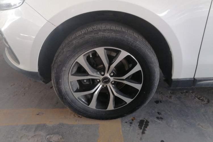 Used Zotye T600 Coupe 2017 1.5T Automatic Luxury Model Left Front Wheel Hub