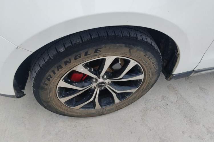 Used Zotye T600 Coupe 2017 1.5T Automatic Luxury Model Left Front Wheel Hub