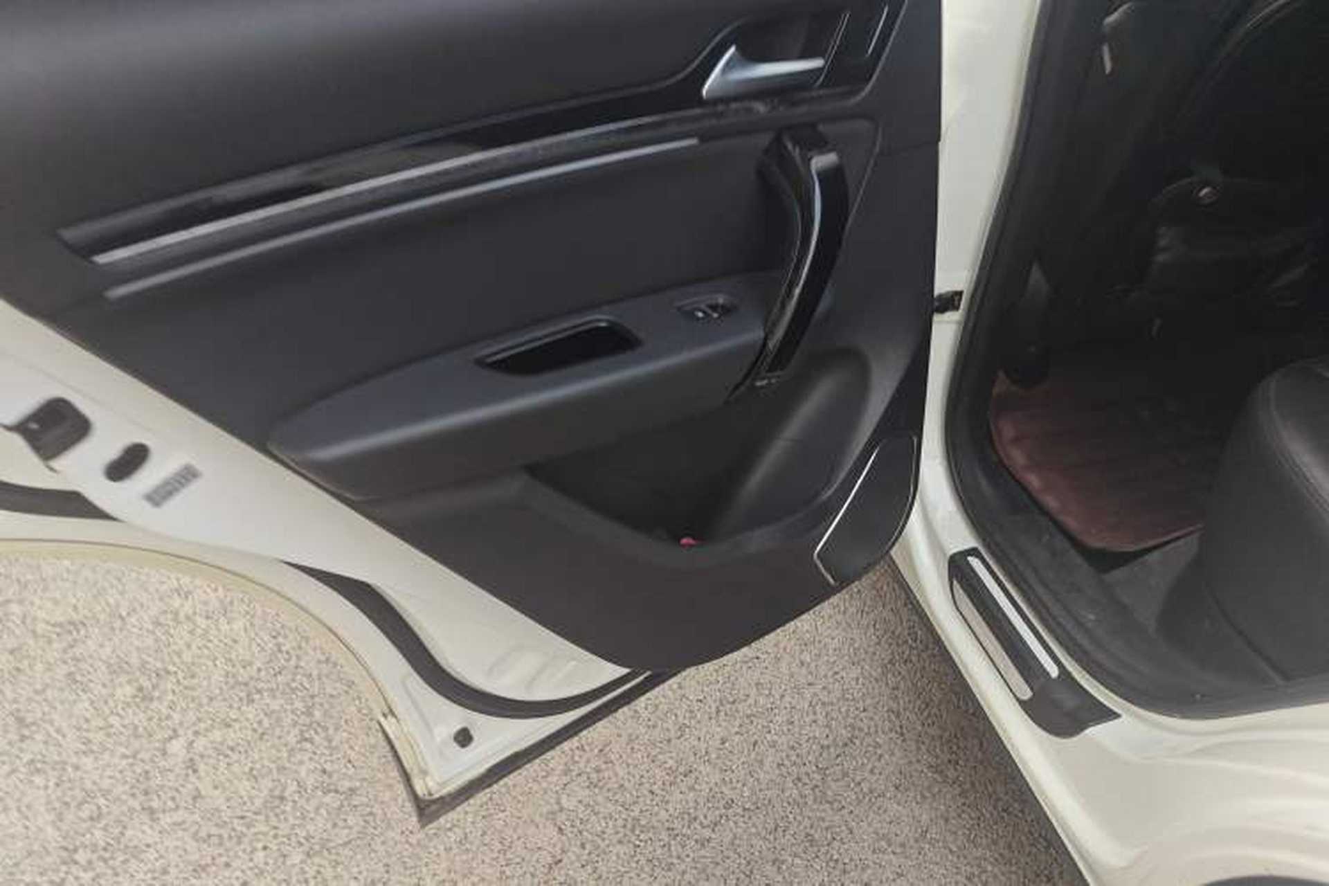 Used Zotye T600 Coupe 2017 1.5T Automatic Luxury Model Left Rear Door Interior