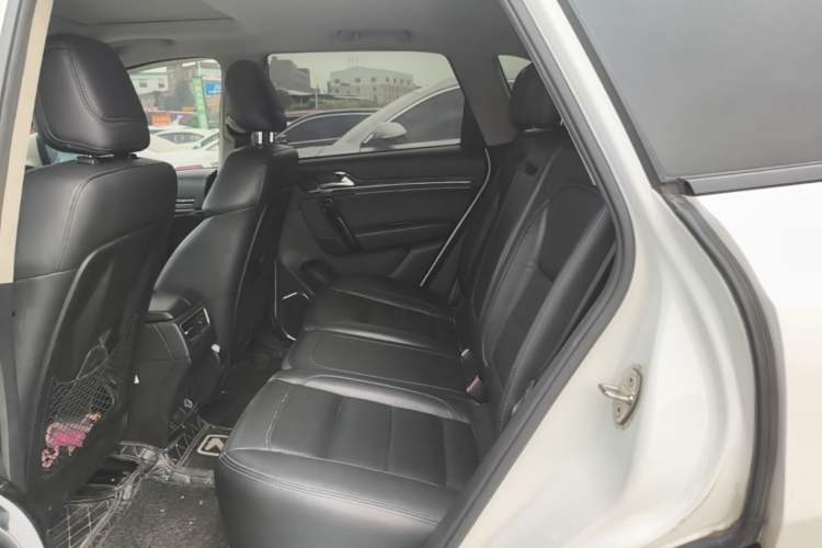 Used Zotye T600 Coupe 2017 1.5T Automatic Luxury Model Left Rear Seat