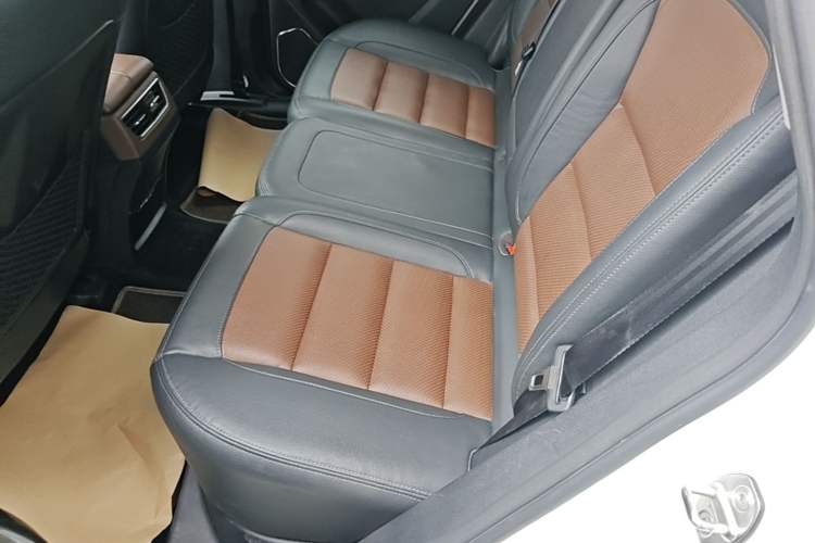 Used Zotye T600 Coupe 2017 1.5T Automatic Luxury Model Left Rear Seat