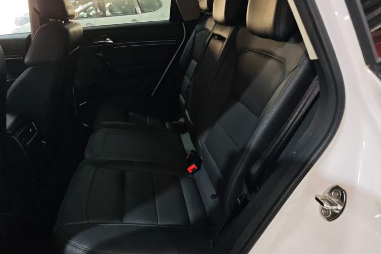 Used Zotye T600 Coupe 2017 1.5T Automatic Luxury Model Left Rear Seat