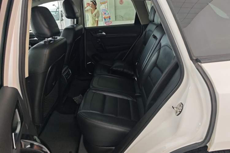 Used Zotye T600 Coupe 2017 1.5T Automatic Luxury Model Left Rear Seat