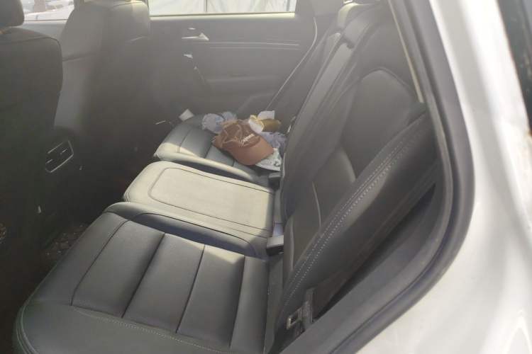 Used Zotye T600 Coupe 2017 1.5T Automatic Luxury Model Left Rear Seat