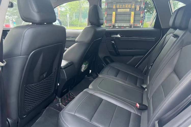 Used Zotye T600 Coupe 2017 1.5T Automatic Luxury Model Left Rear Seat