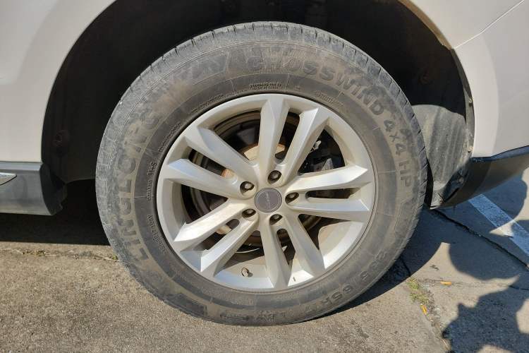 Used Zotye T600 Coupe 2017 1.5T Manual Luxury Model Left Rear Wheel Hub