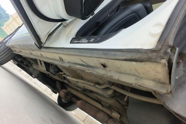 Used Zotye T600 Coupe 2017 1.8T Automatic Prestige Model Left Side Sill