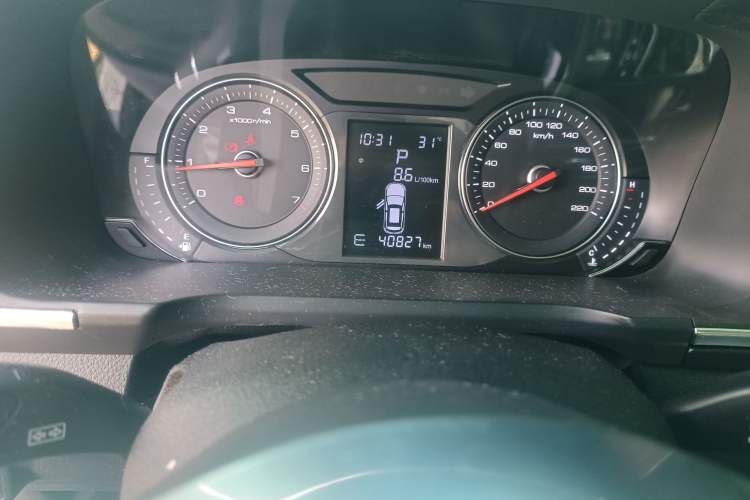 Used Zotye T600 Coupe 2017 1.5T Automatic Luxury Model Odometer Close Up
