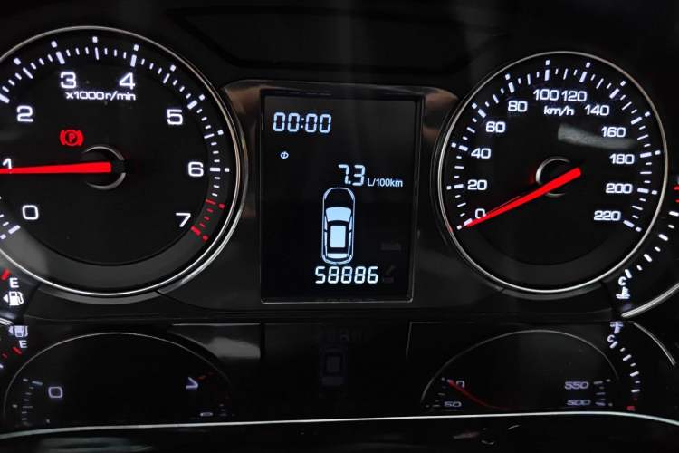 Used Zotye T600 Coupe 2017 1.5T Manual Luxury Model Odometer Close Up