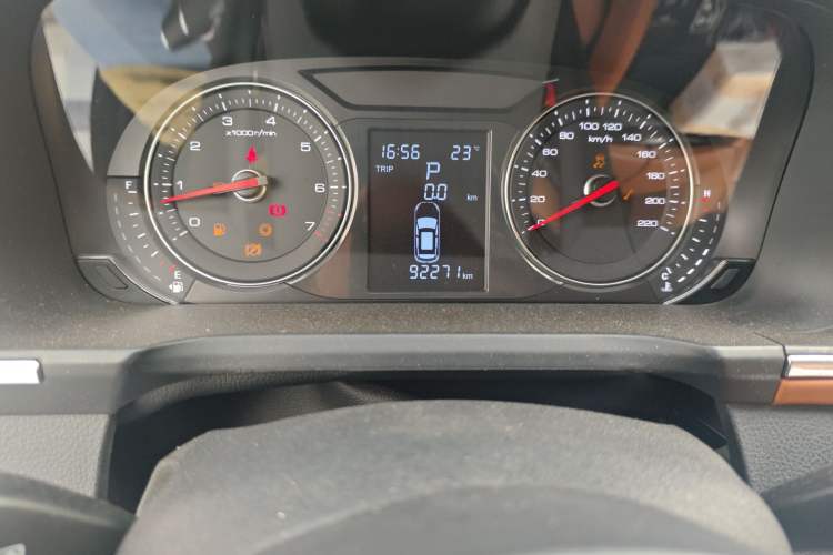 Used Zotye T600 Coupe 2017 1.8T Automatic Luxury Model Odometer Close Up