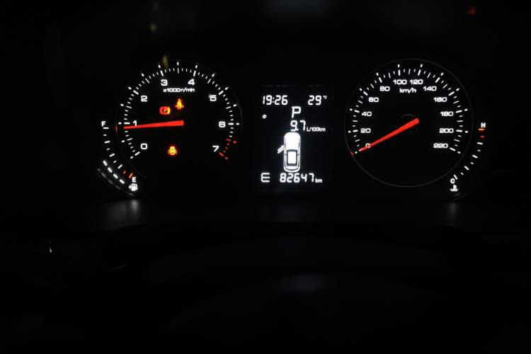Used Zotye T600 Coupe 2017 1.5T Automatic Luxury Model Odometer Close Up