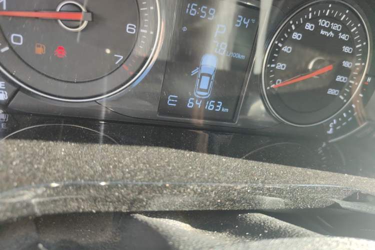 Used Zotye T600 Coupe 2017 1.5T Automatic Luxury Model Odometer Close Up