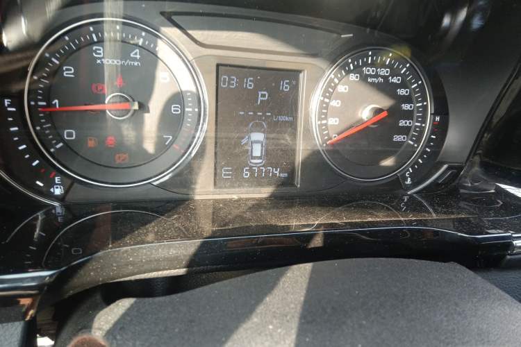 Used Zotye T600 Coupe 2017 1.5T Automatic Luxury Model Odometer Close Up