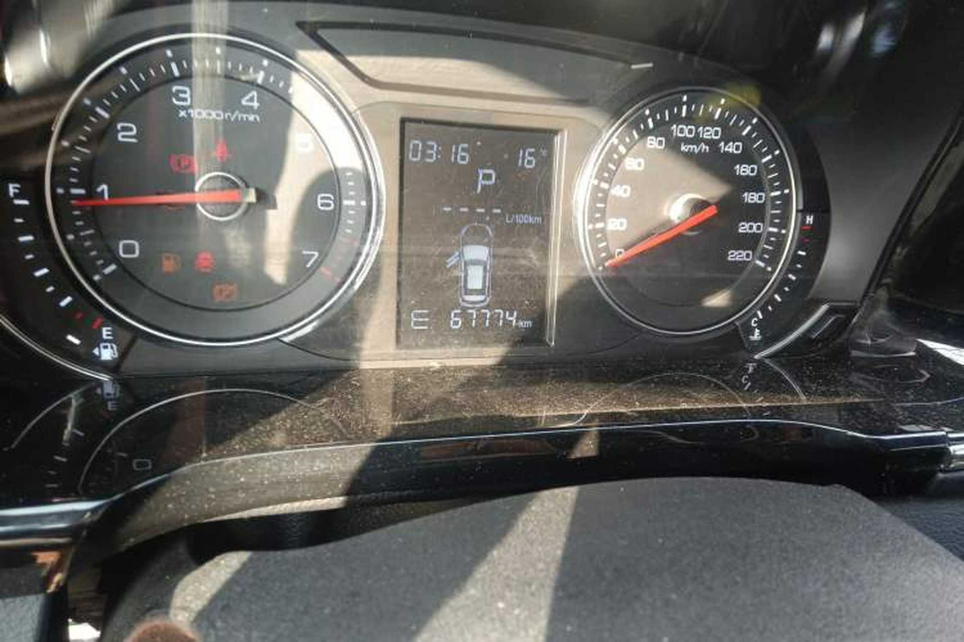Used Zotye T600 Coupe 2017 1.5T Automatic Luxury Model Odometer Close Up