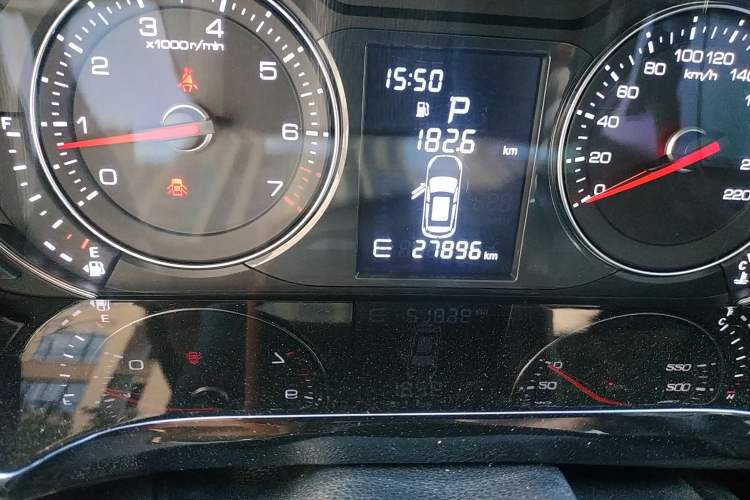 Used Zotye T600 Coupe 2017 1.5T Automatic Luxury Model Odometer Close Up