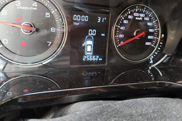 Used Zotye T600 Coupe 2017 1.5T Manual Luxury Model Odometer Close Up