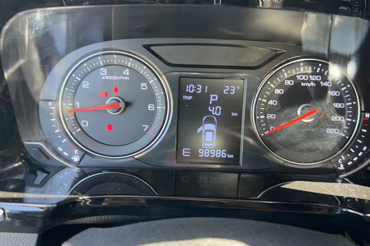 Used Zotye T600 Coupe 2017 1.5T Automatic Luxury Model Odometer Close Up