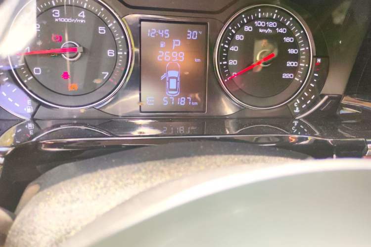 Used Zotye T600 Coupe 2017 1.5T Automatic Luxury Model Odometer Close Up