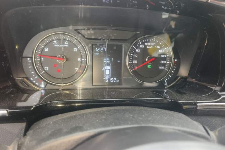Used Zotye T600 Coupe 2017 1.5T Manual Luxury Model Odometer Close Up
