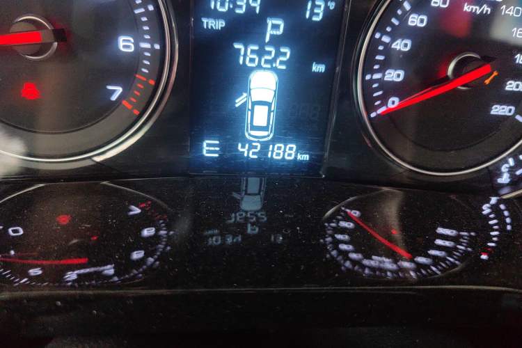 Used Zotye T600 Coupe 2017 1.5T Automatic Luxury Model Odometer Close Up