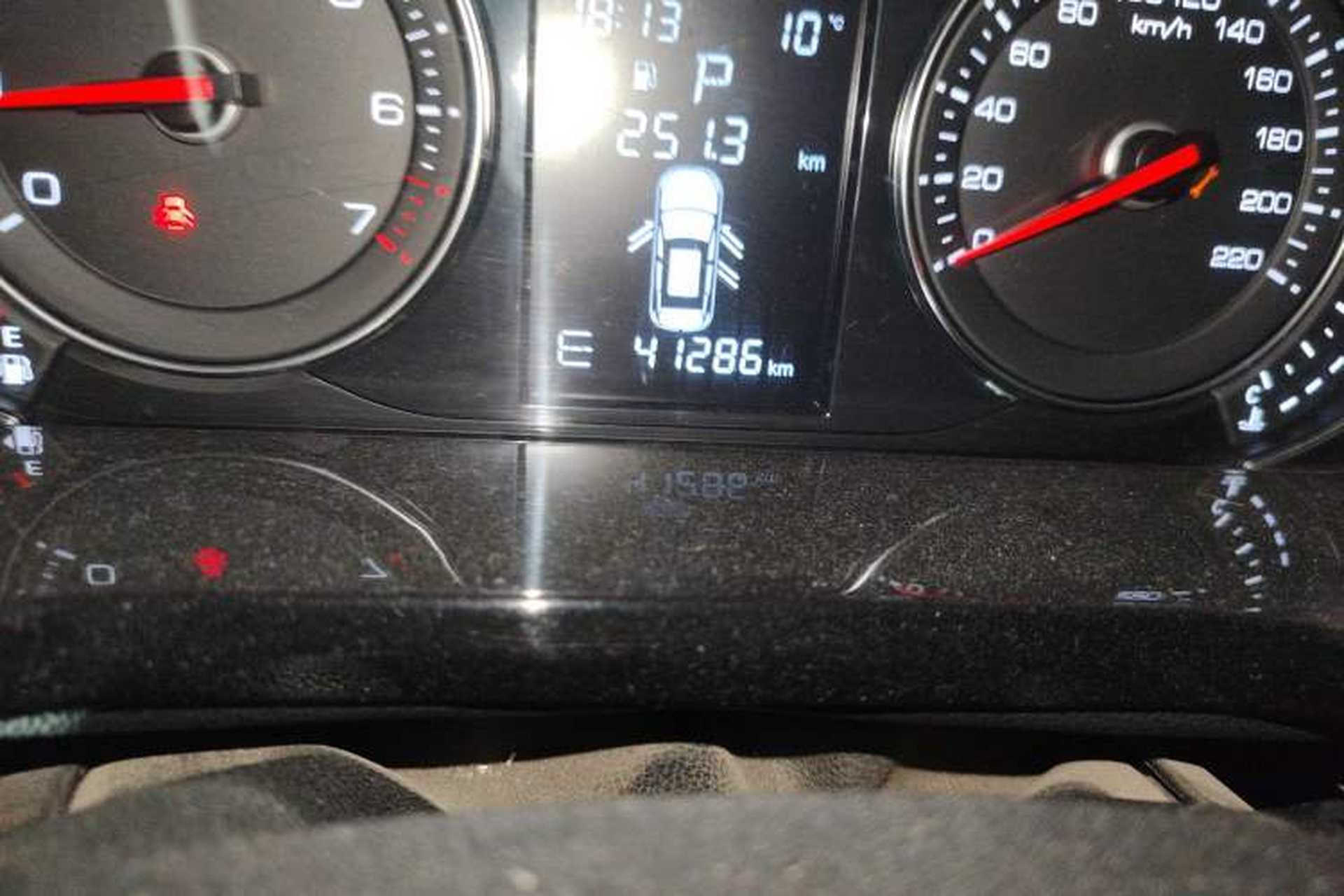 Used Zotye T600 Coupe 2017 1.5T Automatic Luxury Model Odometer Close Up
