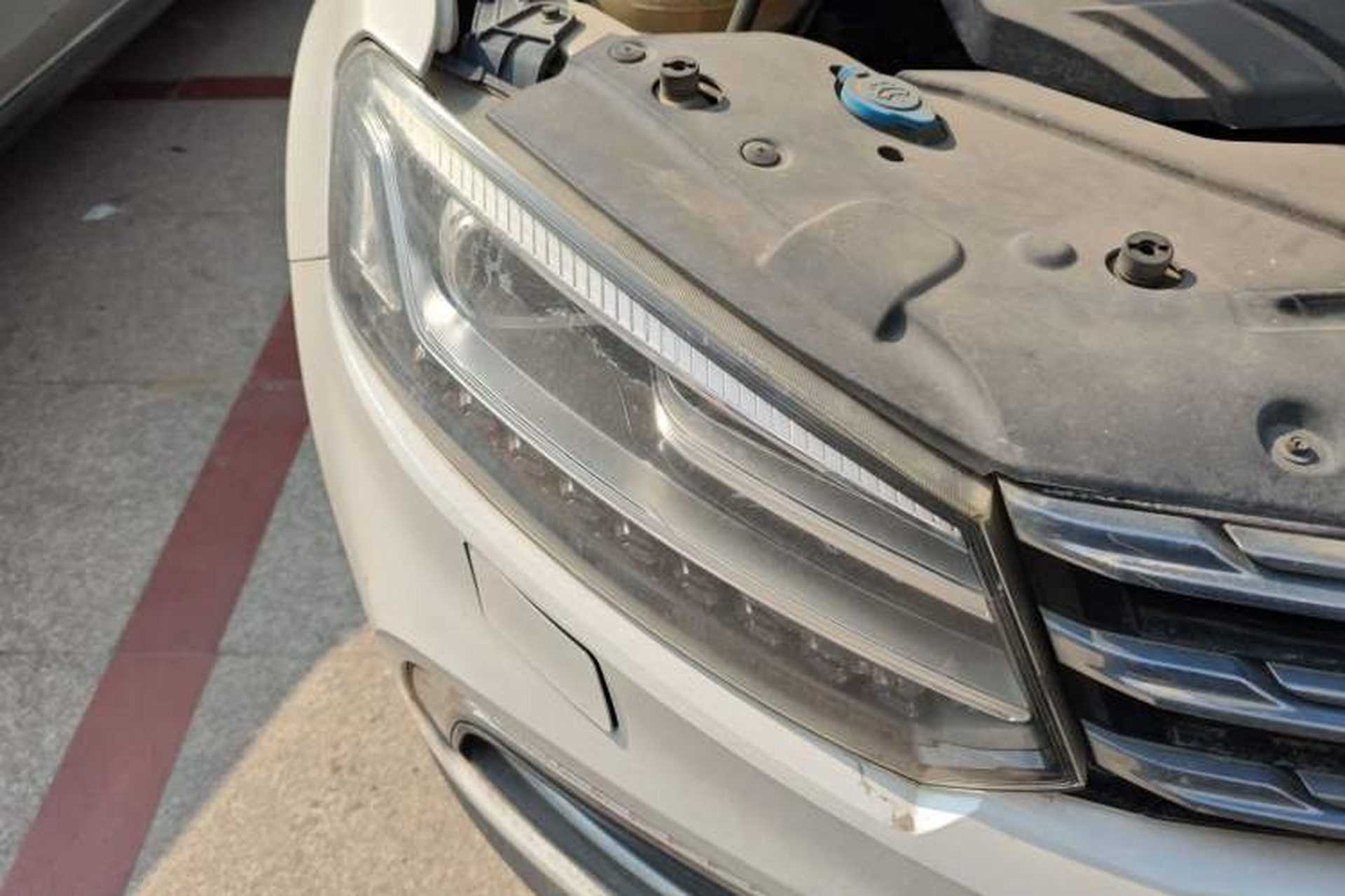 Used Zotye T600 Coupe 2017 1.5T Automatic Luxury Model Right Front Headlight