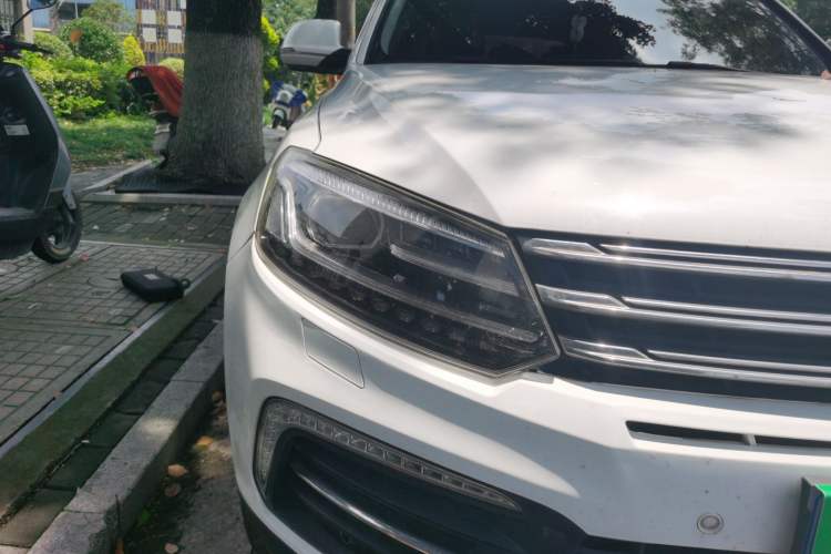 Used Zotye T600 Coupe 2017 1.5T Automatic Luxury Model Right Front Headlight