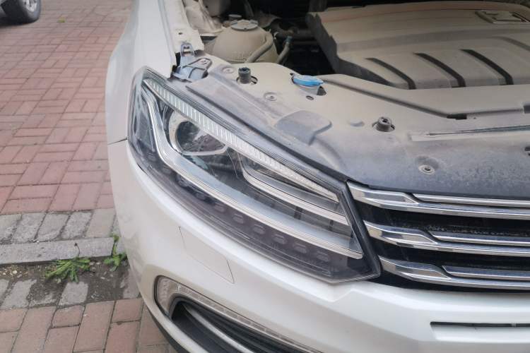 Used Zotye T600 Coupe 2017 1.5T Automatic Luxury Model Right Front Headlight