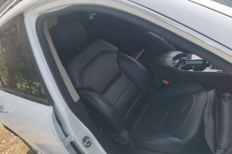 Used Zotye T600 Coupe 2017 1.5T Automatic Luxury Model Right Front Seat