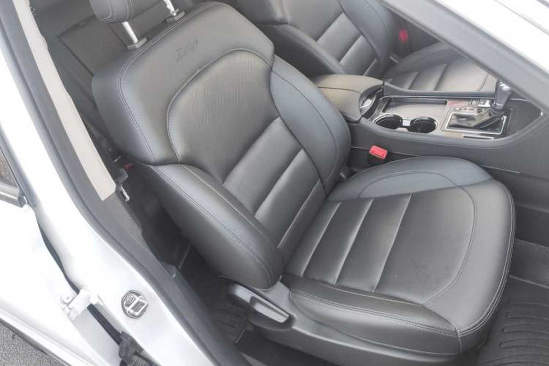 Used Zotye T600 Coupe 2017 1.5T Automatic Luxury Model Right Front Seat