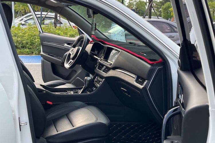 Used Zotye T600 Coupe 2017 1.5T Automatic Luxury Model Right Front Seat