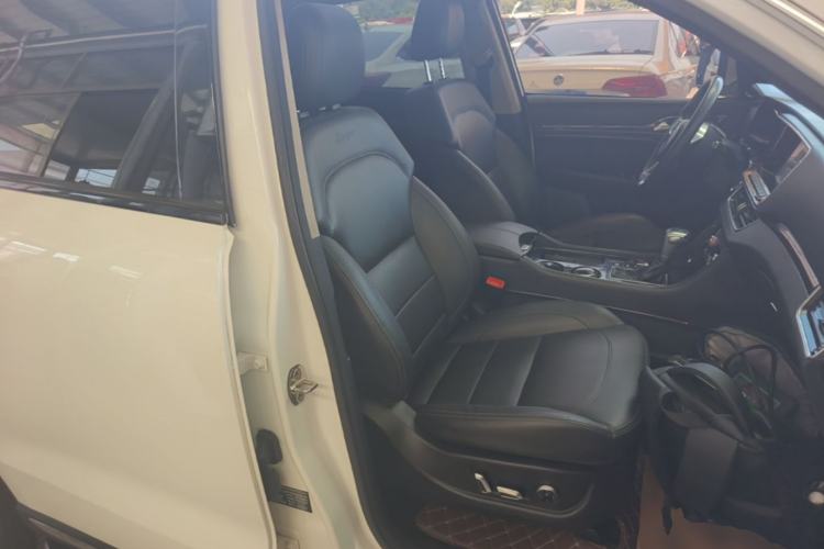 Used Zotye T600 Coupe 2017 1.5T Automatic Luxury Model Right Front Seat