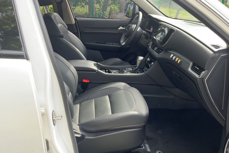 Used Zotye T600 Coupe 2017 1.5T Automatic Luxury Model Right Front Seat